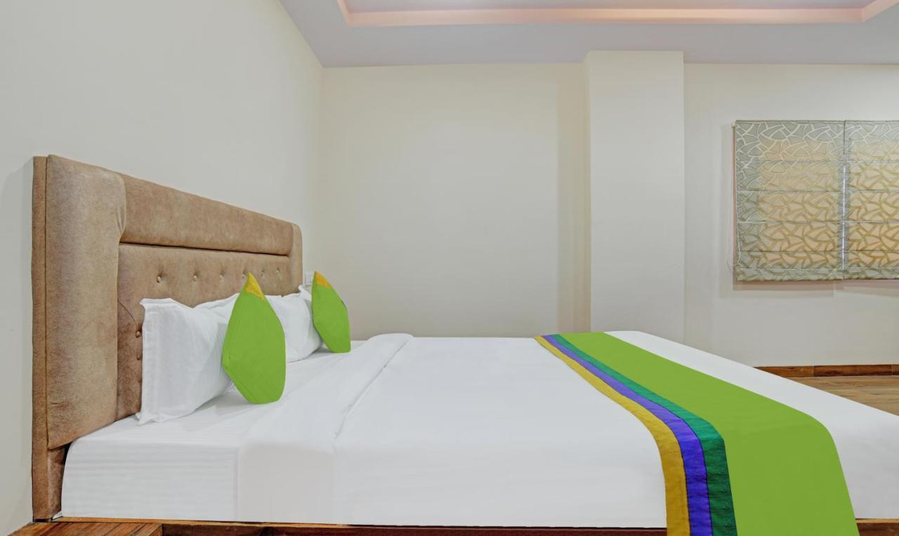 Treebo Nirvana Elite Indore Eksteriør bilde